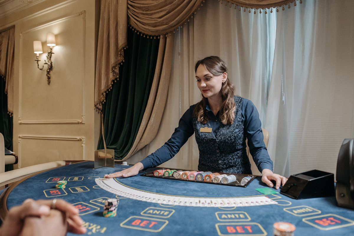 Photograph of a casino game interface on a phone screen